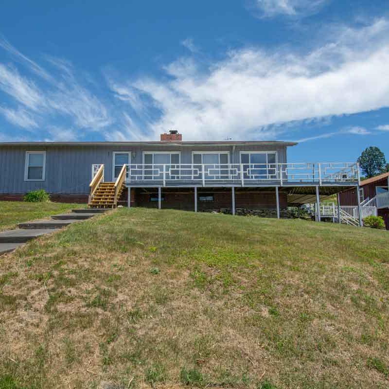 Long Term Rentals https://stayblueridge.icnd-cdn.com/images/longtermrentals/LanternFarm-100.jpg